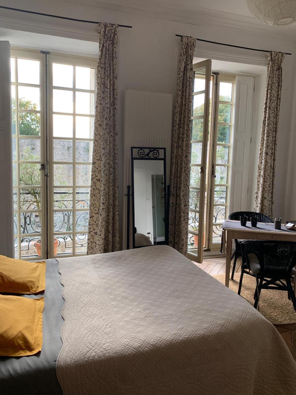 Chambre D'Hote Du Chateau ドゥルダン エクステリア 写真
